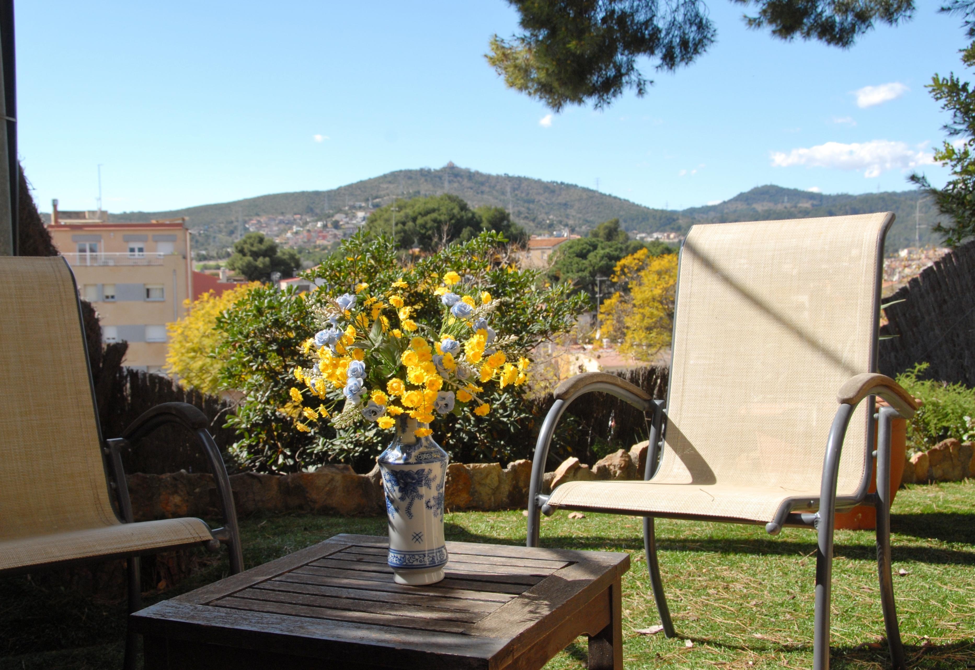 Hotel El Castell Sant Boi de Llobregat Dış mekan fotoğraf