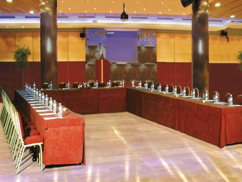 Hotel El Castell Sant Boi de Llobregat Dış mekan fotoğraf